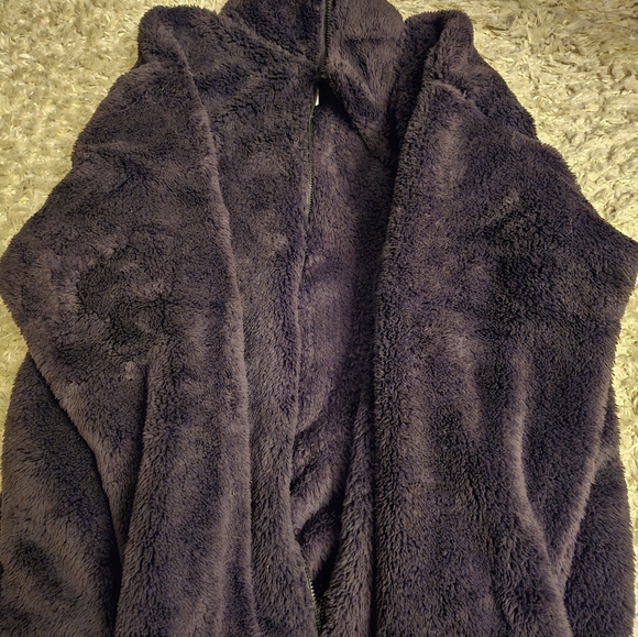 Pink - Picture 3 of 6